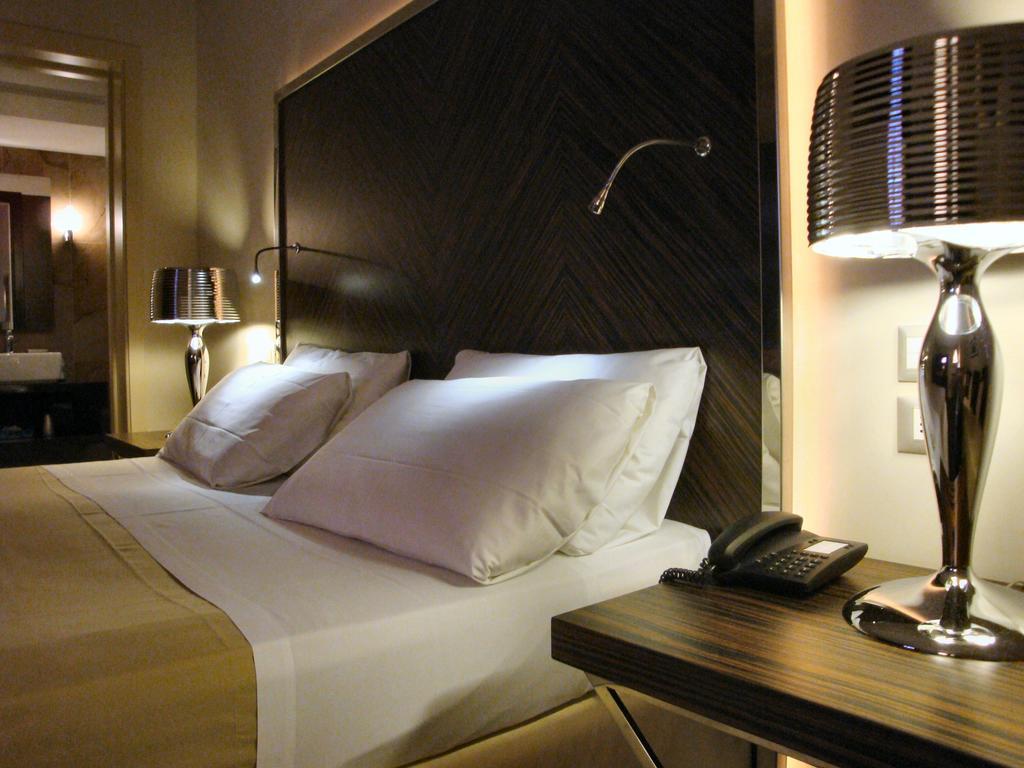 Hotel Byron Rimini Exteriör bild