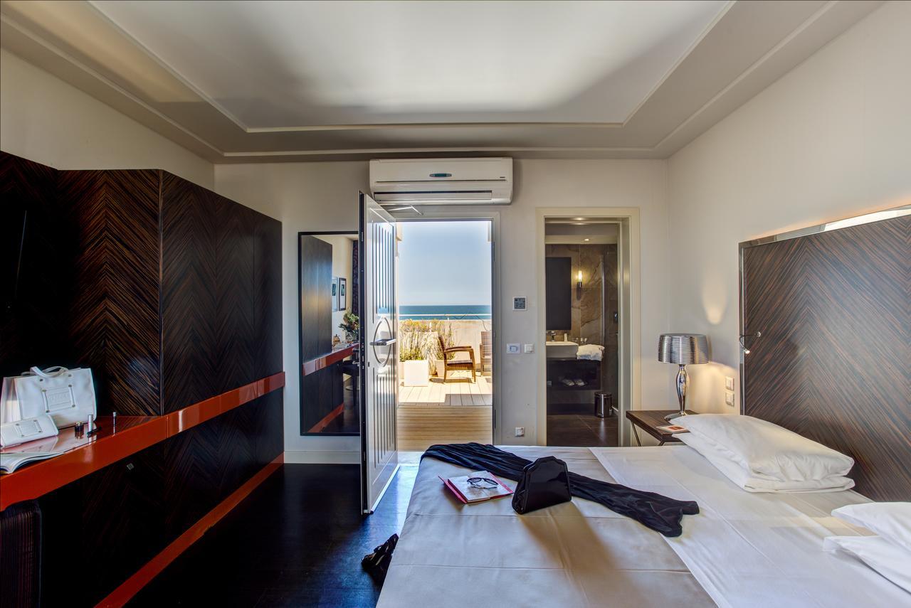 Hotel Byron Rimini Exteriör bild
