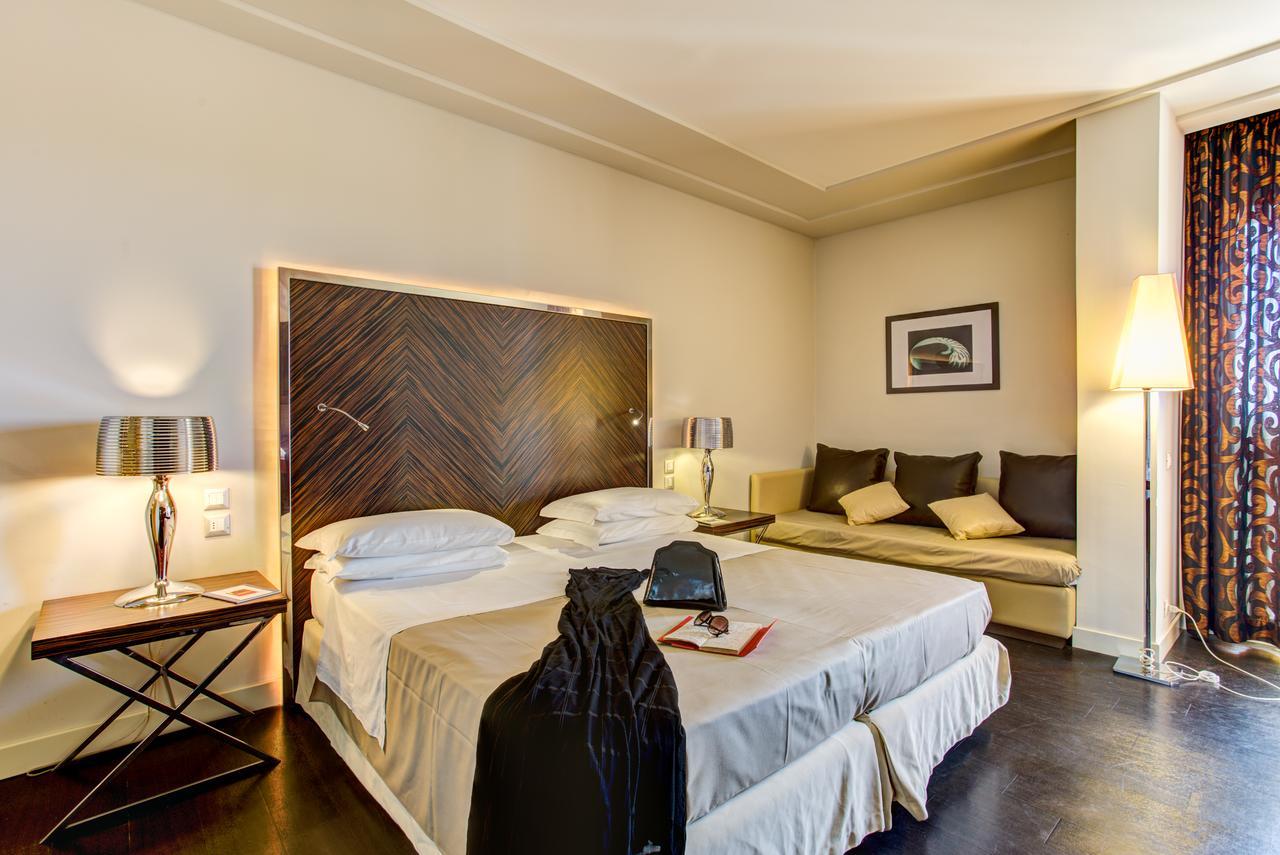 Hotel Byron Rimini Exteriör bild